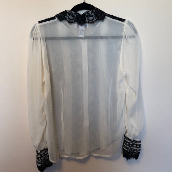 Vintage lace long sleeve top - Picture 2 of 4